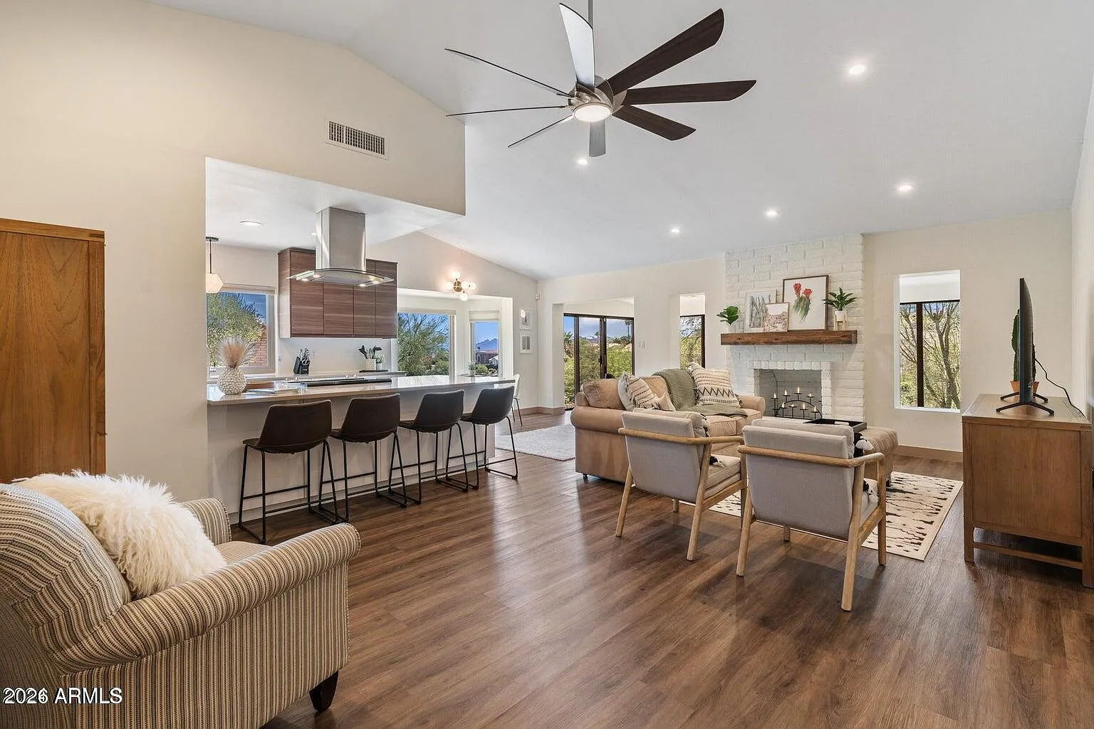 2 bed, 4.0 bath, 1585 sqft, $3,500 — Photo 1
