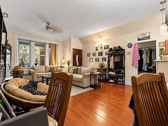 4th image of 937 71st St