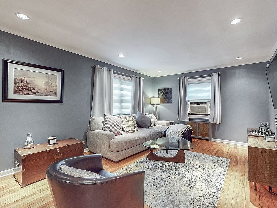 1st image of 219-27 75th Ave #301A2