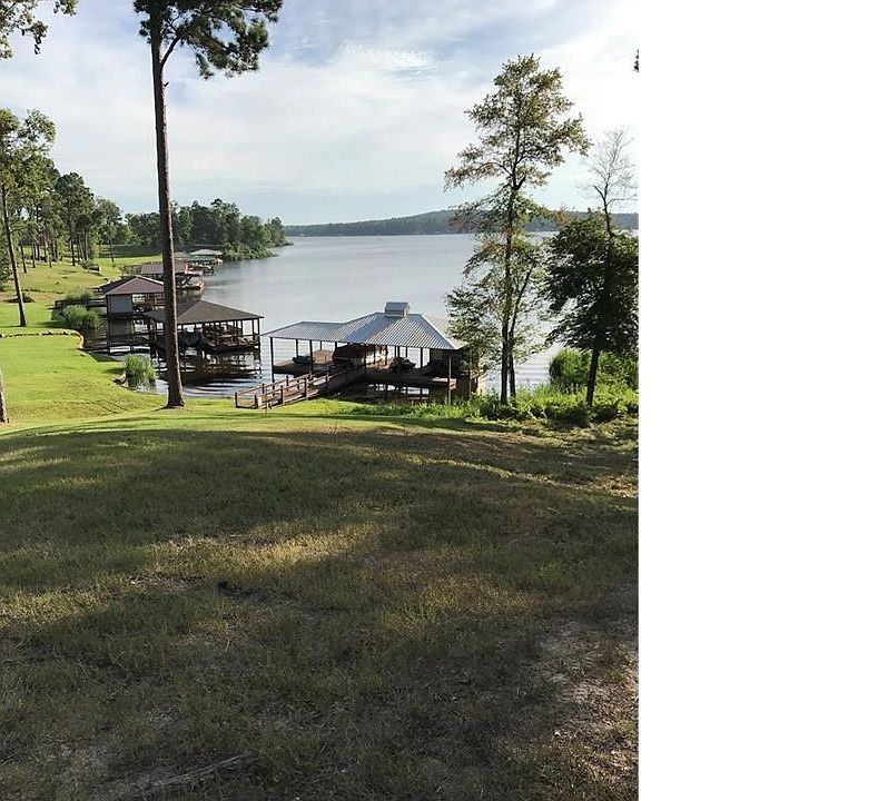 2nd image of 410 Bridgewater Cir