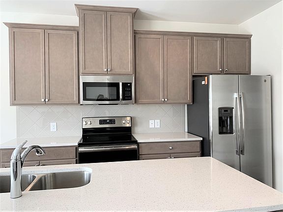 5th image of 5245 Mill Way #1503