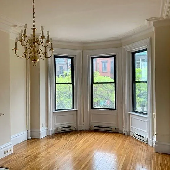 130 Newbury St #2 — Photo 8