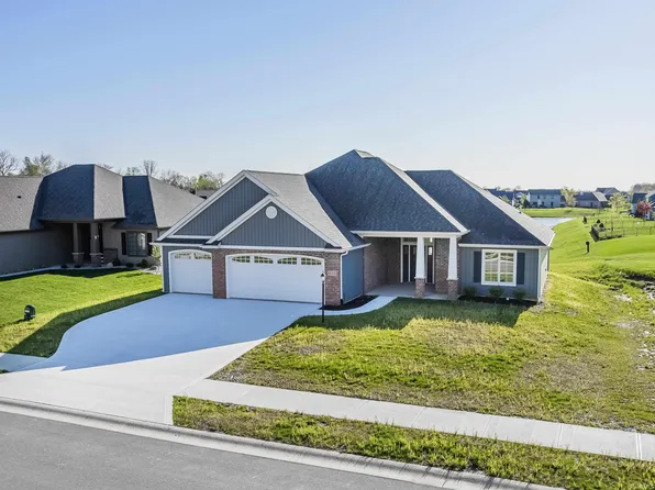 1634 White Fawn Dr, New Haven, IN 46774