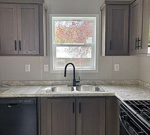 2nd image of 15 Blake Dr