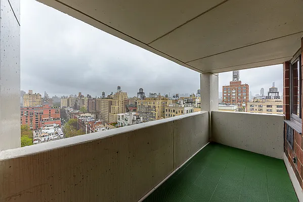 Rented by A&E Real Estate Management | media 11