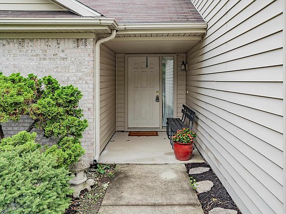 4th image of 7404 Montclair Dr