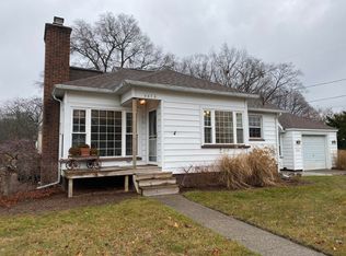 2572 Glenside Blvd, Muskegon, MI 49441