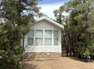 2076 Rendezvous Pine Dr, Overgaard, AZ 85933