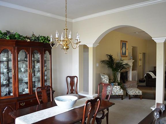 2nd image of 54 Parkway Pl