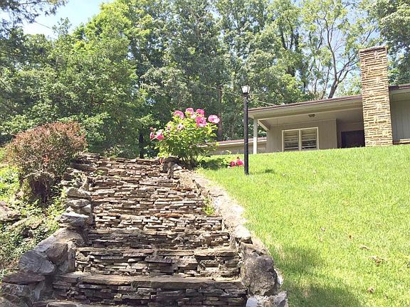 4th image of 101 Woodland Dr