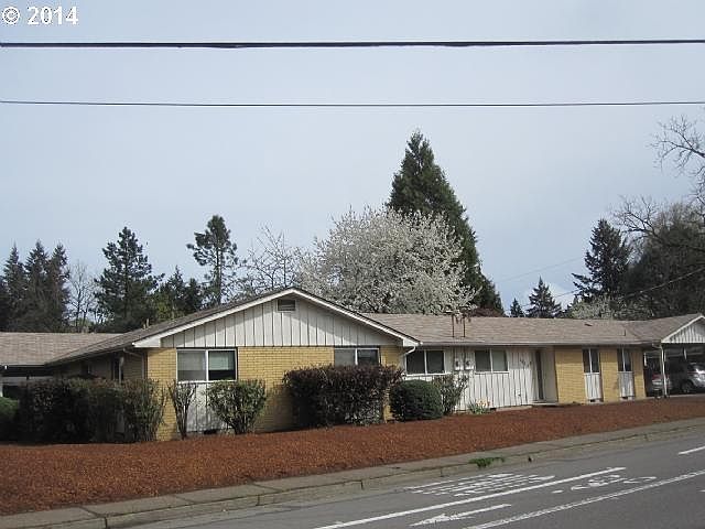 2nd image of 1015 Cal Young Rd