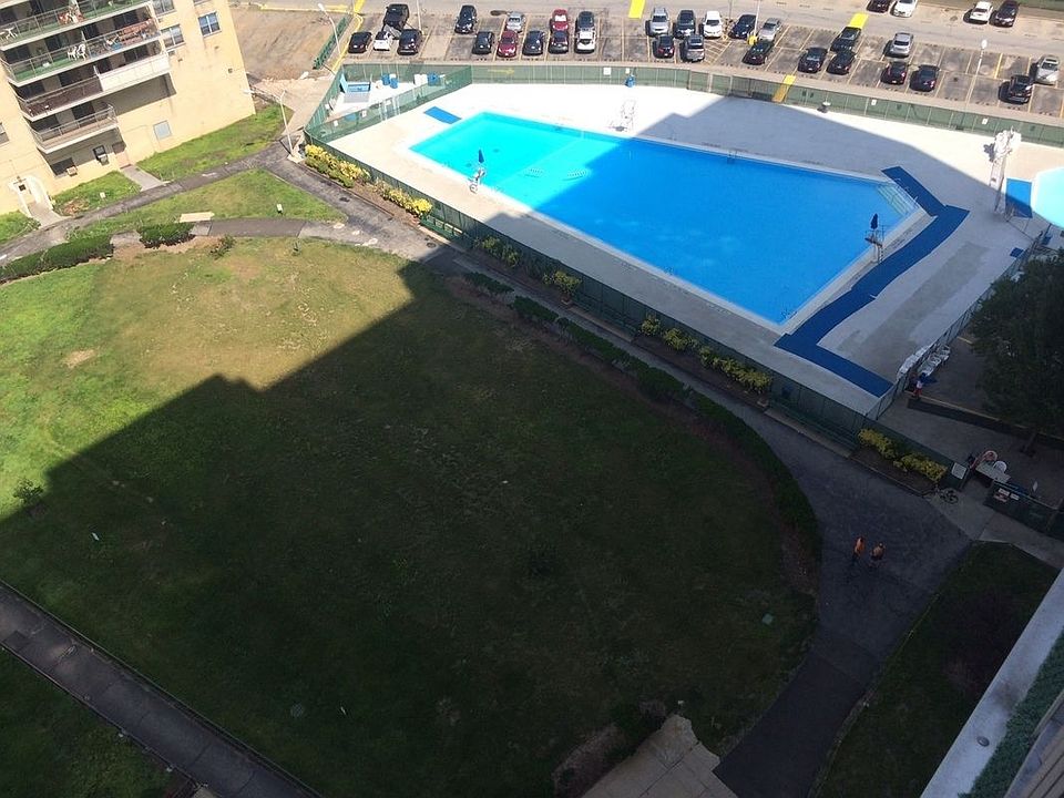 2nd image of 501 Surf Ave APT 9L