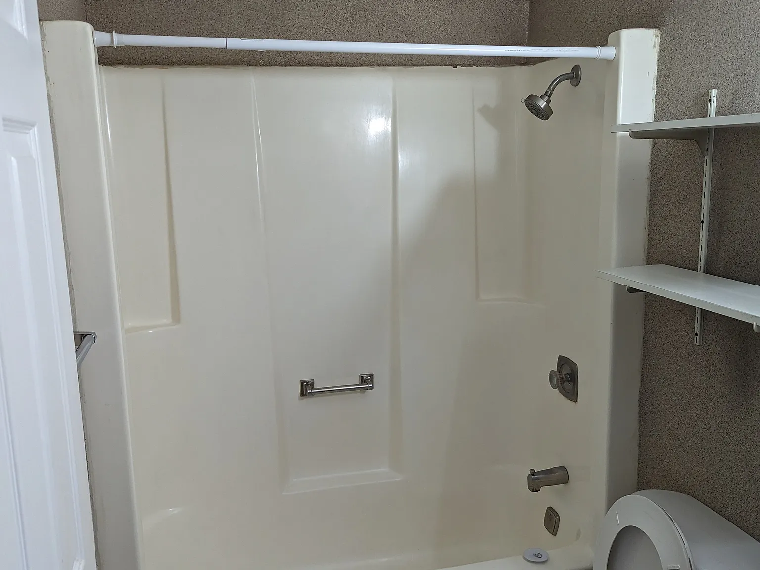 2 bed, 1.0 bath, 800 sqft, $925 — Photo 4