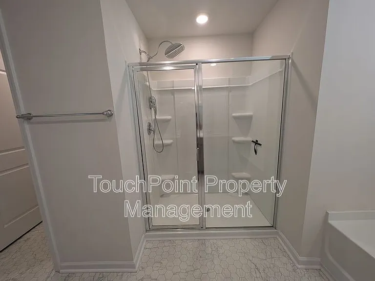 2167 Vanderlyn St — Photo 35