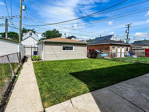 4th image of 1428 S 48th Ct