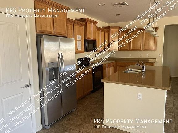 3rd image of 3434 E Grand Canyon Dr