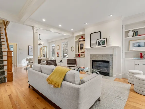 94 Trowbridge St Unit 94, Cambridge, MA 02138