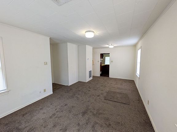 3rd image of 378 Garland Ave