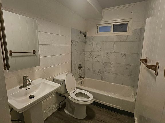 2nd image of 50B Maile St Unit 2