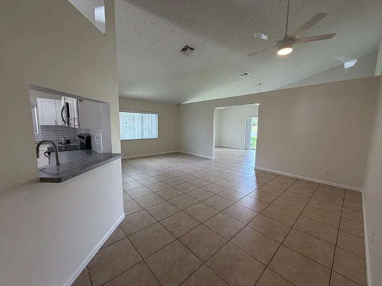 8657 Rosalie Ct — Photo 7