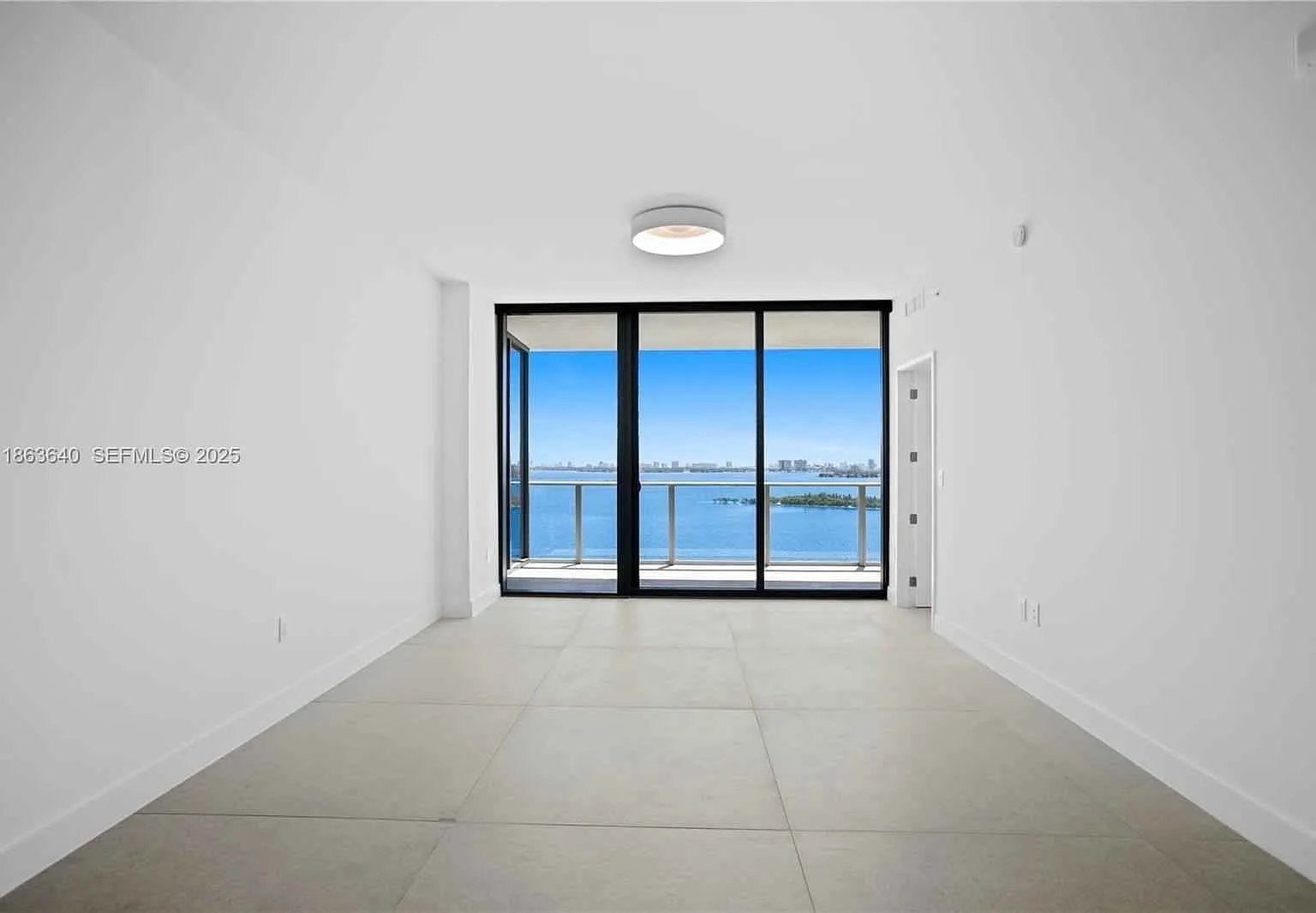 3 bed, 3.0 bath, 1545 sqft, $9,000 — Photo 4