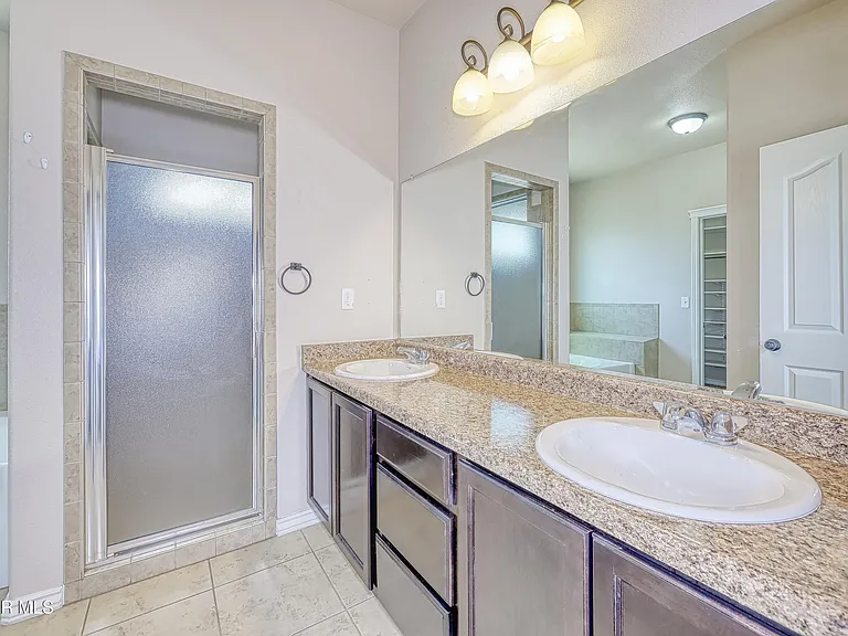 5601 Valley Maple Dr — Photo 32