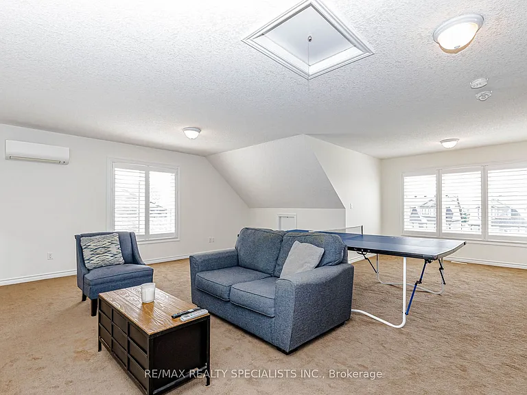 117 Norma Cres #MAIN UPPER — Photo 33
