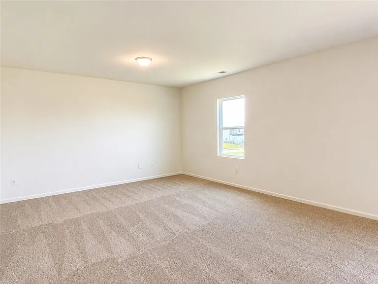 408 Nola Ct — Photo 3