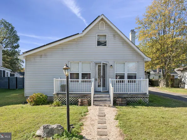 3718 4th Ave, Edgewater, MD 21037