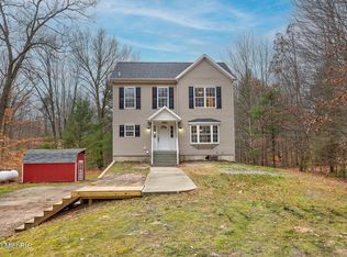 2075 Shir Ron Dr, Muskegon, MI 49445