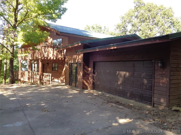 1002 Robin Hood Rd, Eufaula, OK 74432