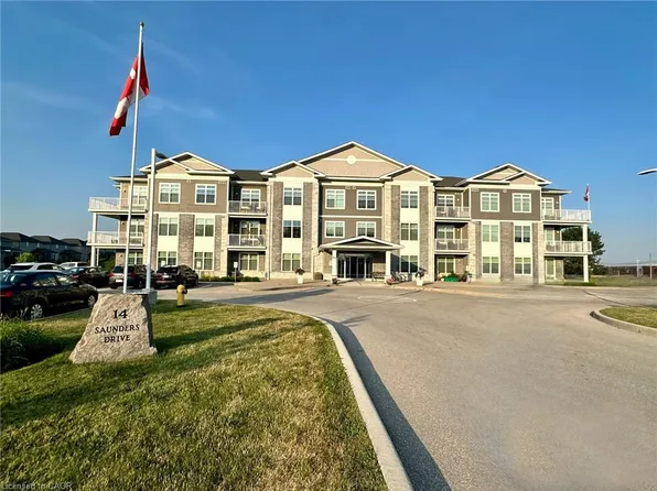 14 Saunders Dr #307, Jarvis, ON N0A 1J0