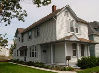 760 E 2nd St, Winona, MN 55987