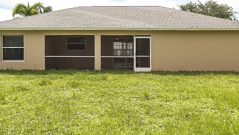 3031 SW 15th Ave — Photo 15