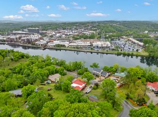 622 Lake Shore Dr, Branson, MO 65616