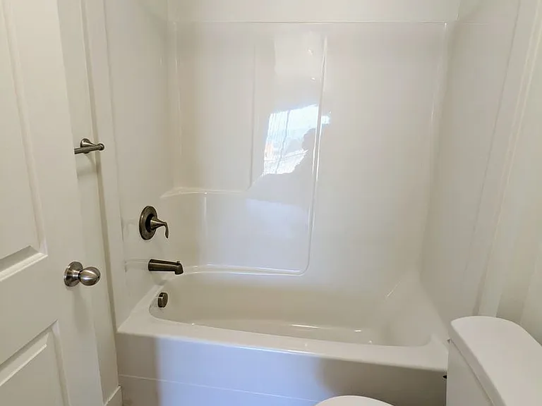 566 Lewski Lane - Residential — Photo 13