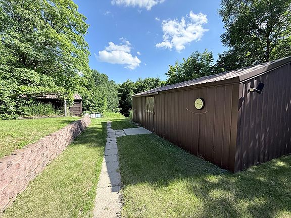 4th image of 50050 Leek Lake Dr