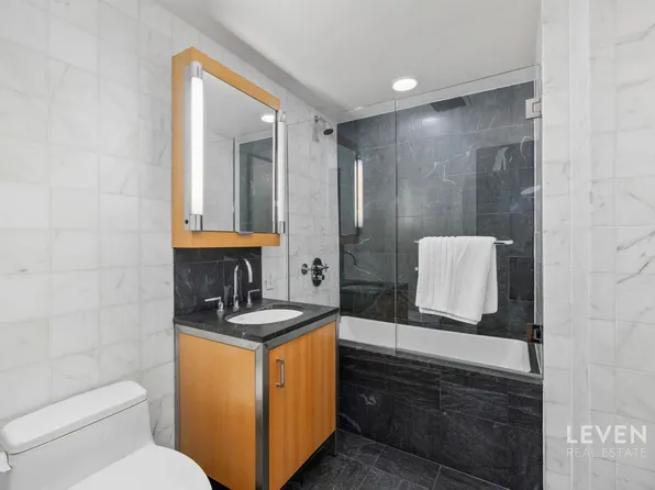 100 West 58th Street image 12 of 17