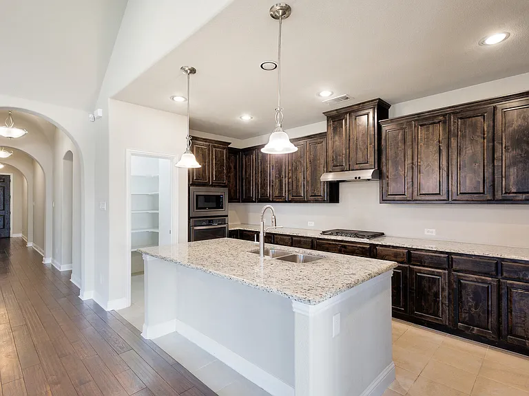 15609 Canyon Rdg — Photo 8
