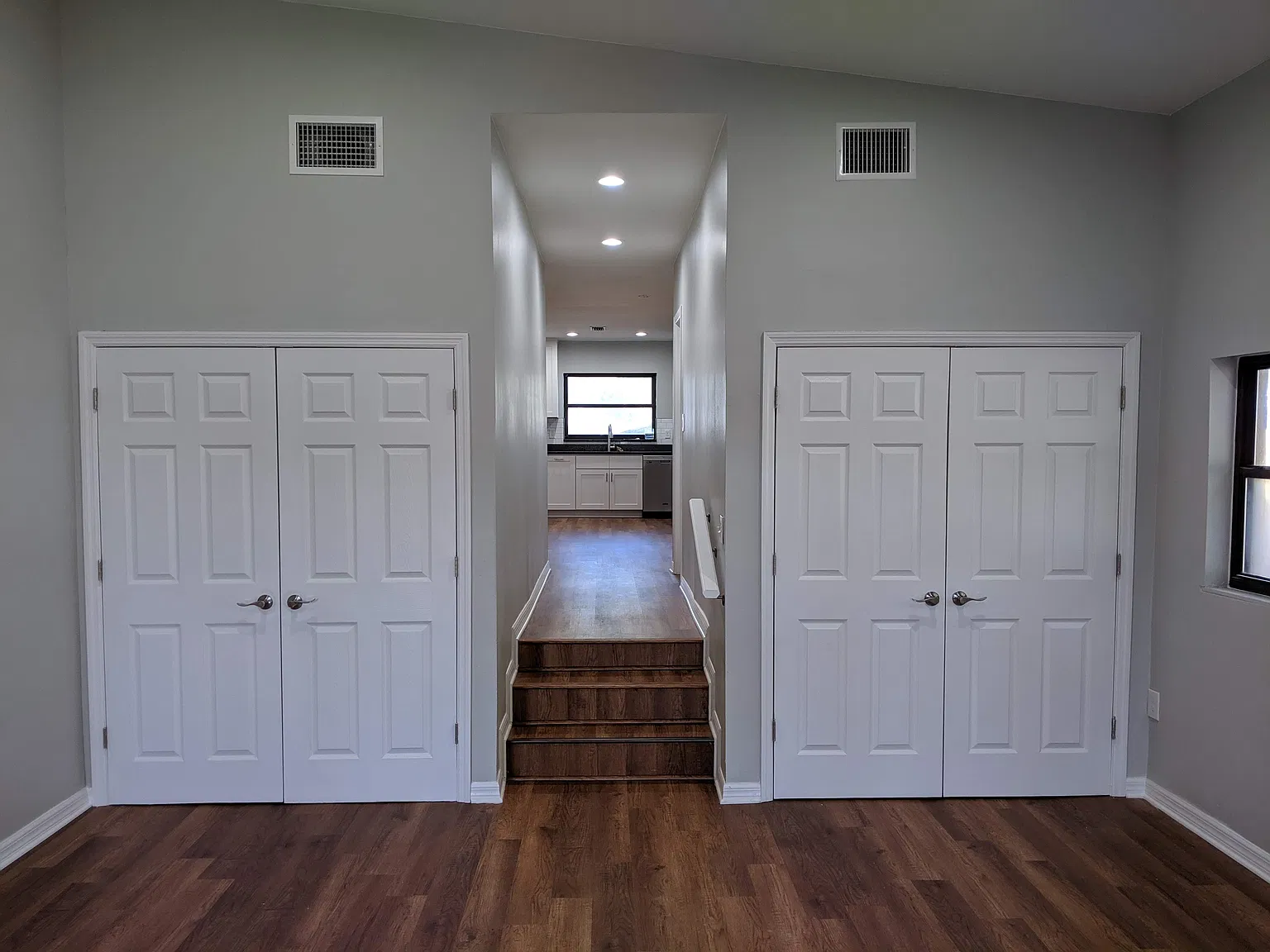 3 bed, 1568 sqft, $3,200 — Photo 4