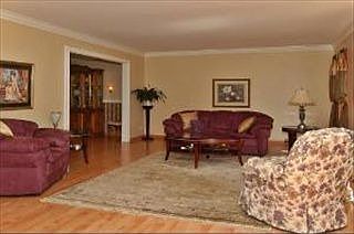 1st image of 1024 W Peregrine Dr