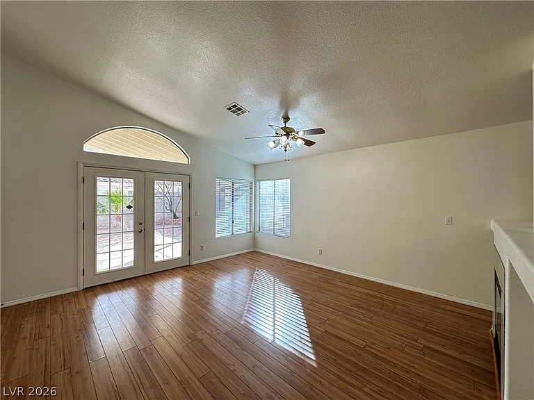 8009 Sierra Largo Dr — Photo 3