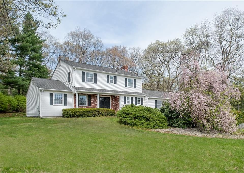 1st image of 105 Hamilton Dr
