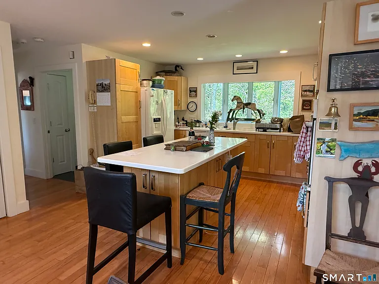 221 Wamphassuc Rd — Photo 7