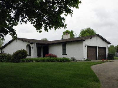 712 Pine Tree Dr, Girard, PA, 16417