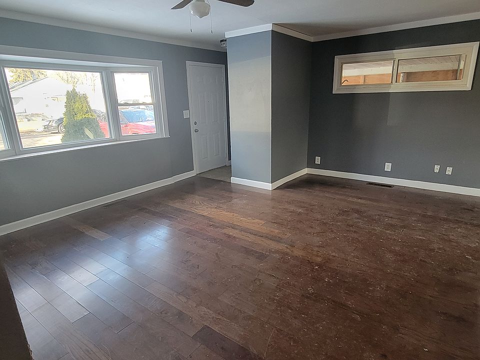 1st image of 529 W Parkwood Ave