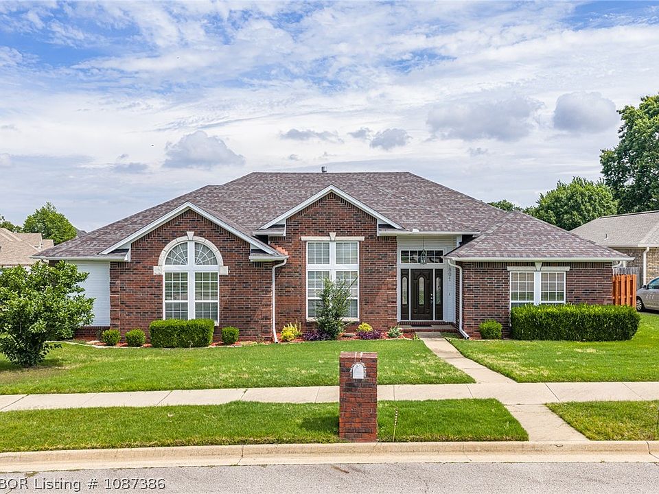 1st image of 1801 Fianna Way
