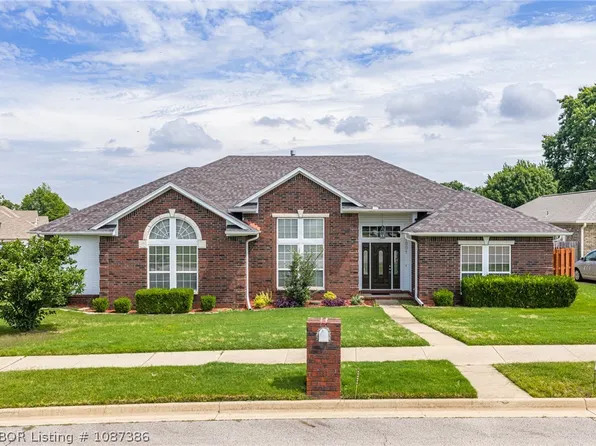 1801 Fianna Way, Fort Smith, AR 72908