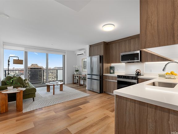 4th image of 1515 Liona St #3707