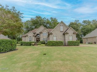 316 Millstream Dr, Jackson, TN 38305